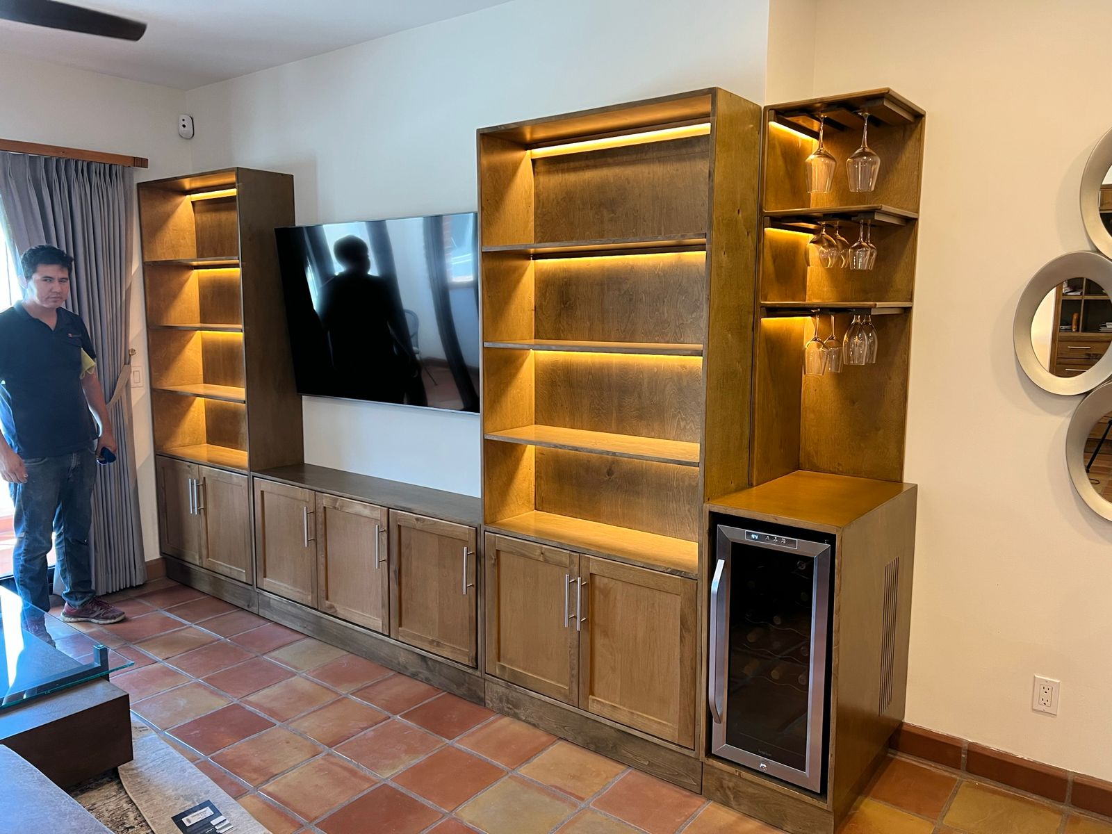 Mueble de TV con bar